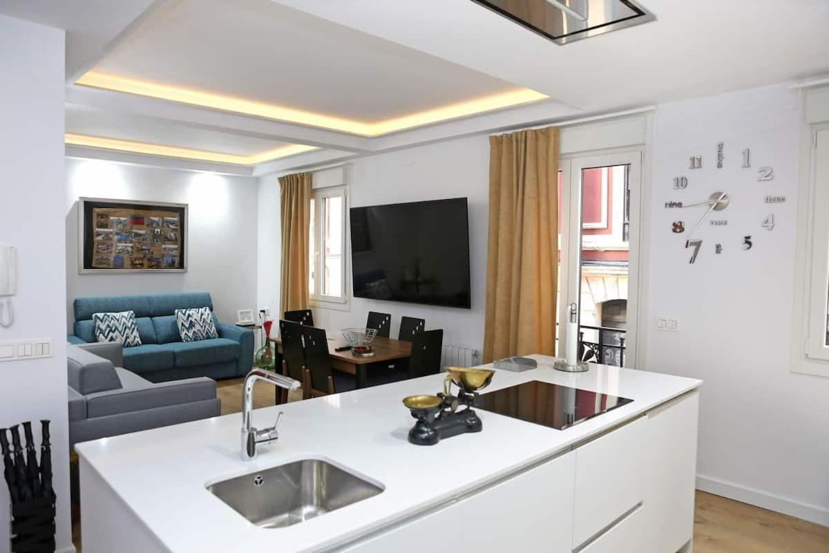 Piso Reformado A 2 Min Del Casco Viejo Con Garaje Gratis Apartment Bilbao Exterior photo