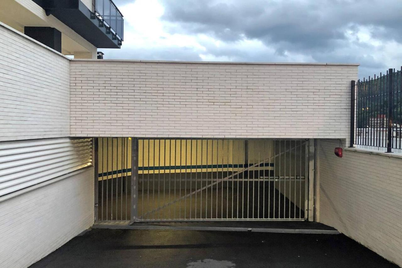 Piso Reformado A 2 Min Del Casco Viejo Con Garaje Gratis Apartment Bilbao Exterior photo