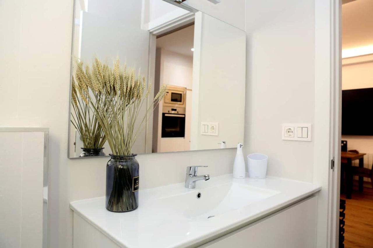 Piso Reformado A 2 Min Del Casco Viejo Con Garaje Gratis Apartment Bilbao Exterior photo